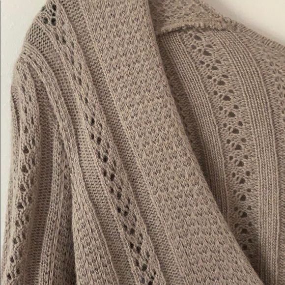 Arden B Eyelet 3/4 Sleeve Sweater Tan Size Small - Picture 2 of 5